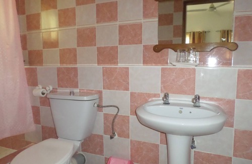 Anse Volbert Village House | Villa Bananier Guest House