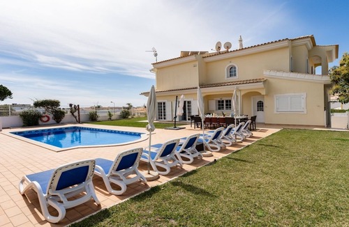 Olhos D'Agua Villa | Villa Brady
