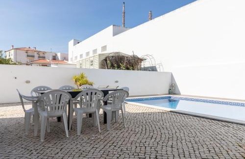 Vila Nova De Cacela House | Villa Buganvilia by ALGARVEMANTA