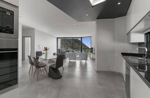 Arco da Calheta Villa | Villa Calheta Charm by Villa Plus