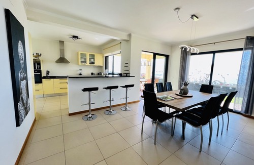 Estreito da Calheta House | Villa Carpe Diem by Your Madeira Rentals
