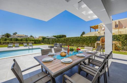 Castelo Villa | Villa Casa Gardenia by Villa Plus