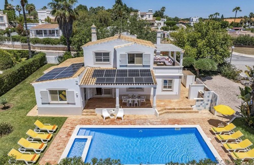 Guia Villa | Villa Flor by Villa Plus