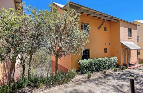 Pokolbin Villa | Villa Grenache - Resort-style 2 bedroom, 2 bathroom villa with vineyard views