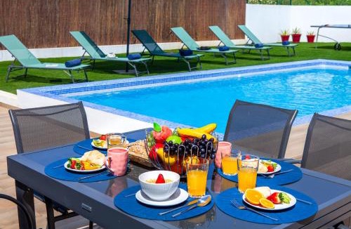 Estevais House | Villa Harmony - com piscina, BBQ e mesa ping-pong - Alcantarilha