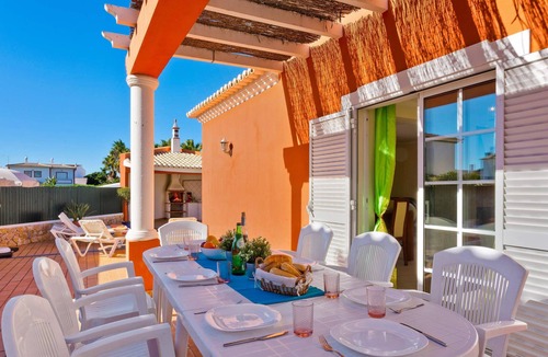 Pera Villa | Villa Pera by Villa Plus