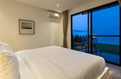 Na Mueang Villa | Villa Thansamaay - 7 bedrooms beachfront villa