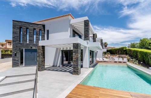 Estombar Villa | Villa Vogue by Indigo