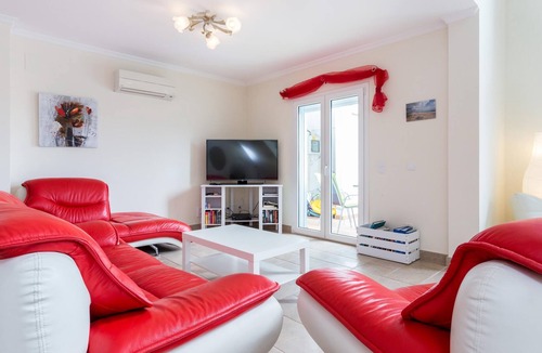Burgau Villa | Villa "Your Villa Algarve" near the Beach with Mountain View, Pool, A/C, Wi-Fi, Balcony & Terrace