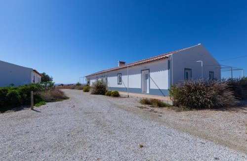 Moura House | Vinhas Douradas