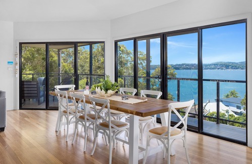 Salamander Bay House | Wanda Point House - pure tranquillity and walk to beach