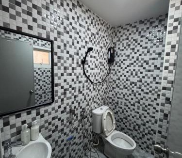 Wang Burapha Phirom Hostel | WannaB Hostel