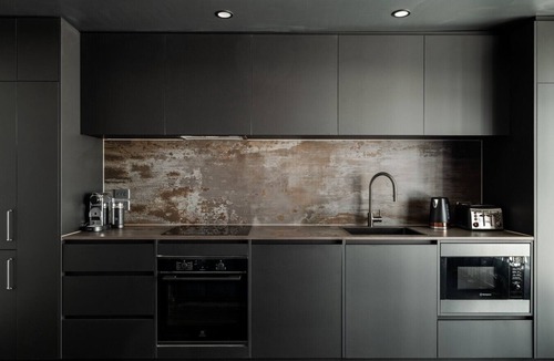 Richmond Apartment | Warehouse conversion set 100 metres from Bridge Rd
