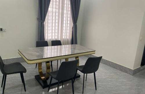 Tilaran Apartment | Warren Herrera