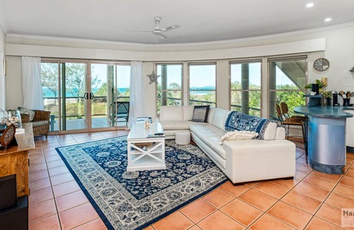 Bangalee House | Welcome to Hinz On The Beach