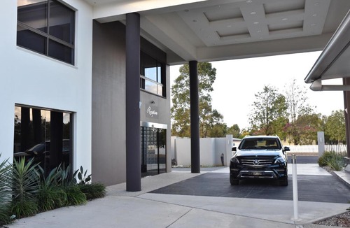 Miles Hotel | Western Downs Motor Inn