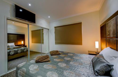 Miles Hotel | Western Downs Motor Inn