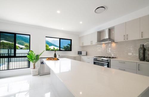 Airlie Beach House | Whitsunday Holiday Home