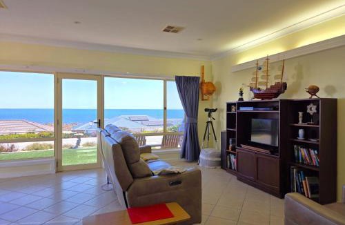 North Beach House | Willenby