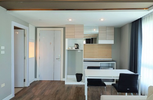 Noen Phra Apartment | Wisdom Hotel & Residence