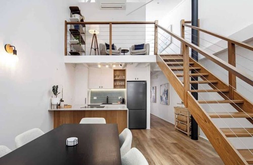 Teneriffe Apartment | Woolstore Style! ~ 2Bed/2Bath/1Car ~ Teneriffe