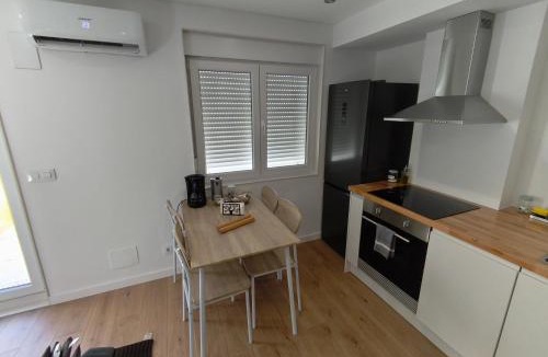A Estrada Apartment | Xeliña B