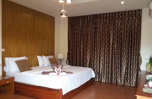 Chachoengsao Hotel | Yenjit Resort