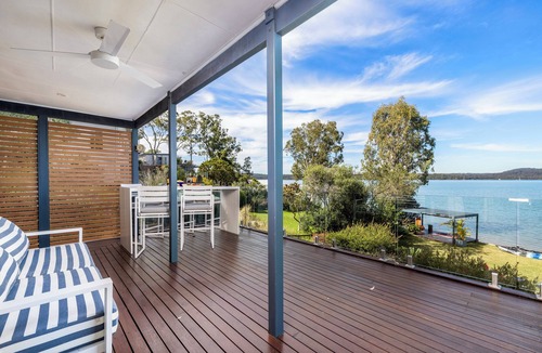 North Arm Cove House | Zahir’s retreat with breathtaking views of the crystal-clear waters.