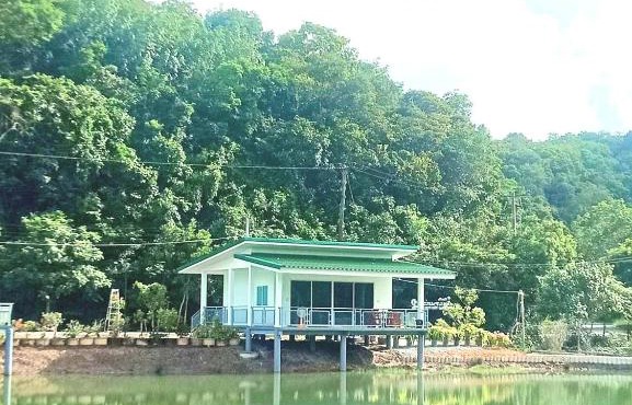 บังกะโลบ้านสวนเอก Bungalow Baan Suan Aek