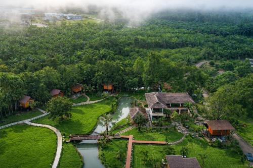 ภูธาราทรีเฮาส์แอทเชี่ยวหลาน Phutara Treehouses At Cheowlan