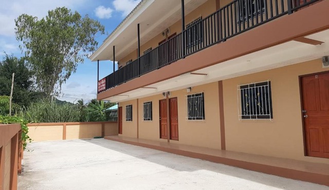 รุ่งเรืองอพาร์ตเม้นท์ Rungruang Apartment