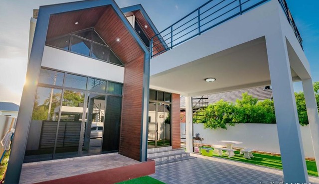 สโลว์ไลฟ์2 ปาร์ตี้ หัวหิน พูลวิลล่า Slowlife2 Party Hua-Hin Pool Villa