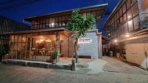 เรือนตะวัน เกาะล้าน RueanTawan Kohlarn