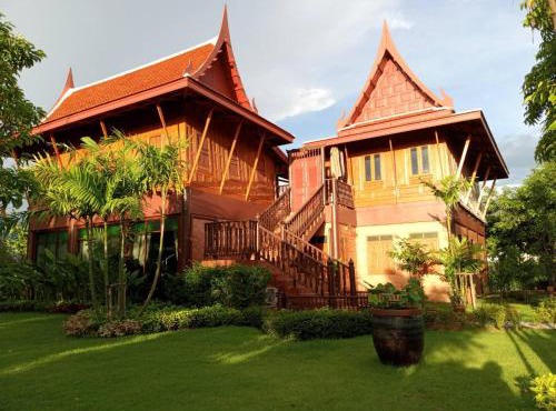 เรือนไทยพราวพิมาน Proudpiman Thai Heritage House