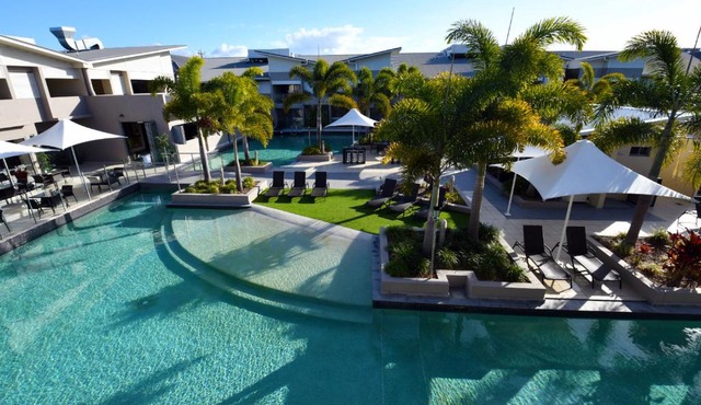 1770 Lagoons Central Apartment Resort Official