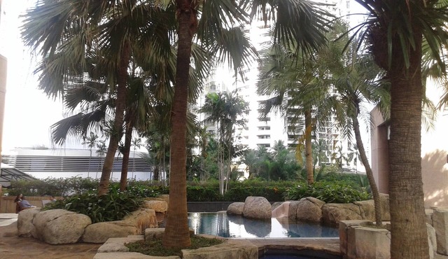 2 bed 2 bath condo on Posh Sukhumvit - Downtown Bangkok - Walk to EmDistrict!