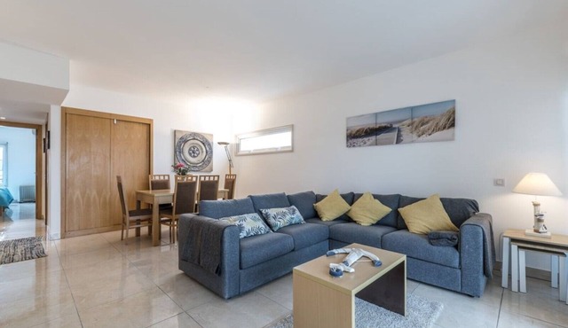 2 bedroom ground floor apartment, located on the award winning Lagos Marina
