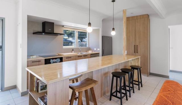 22 Poinsettia Crescent, Brooms Head