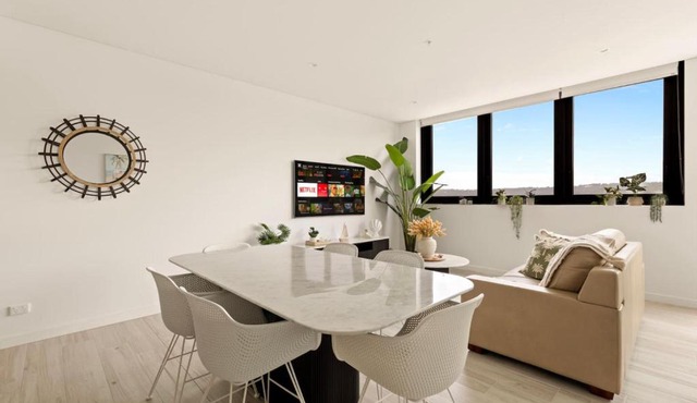 2BDR Luxury Apartment Panoramic Views