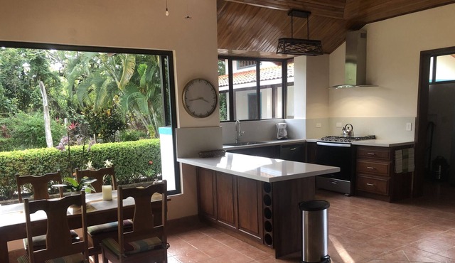 3 Bed 3 Bath Gorgeous Villa