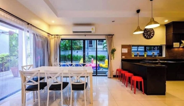 4 Beds Close to Walking Street