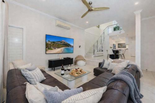 4BR 2 half BA Stay Townsville, Walk to strand