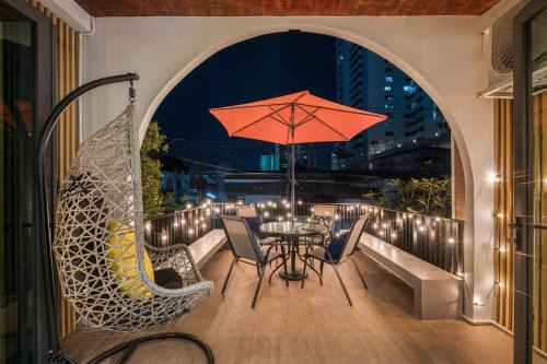 4BR Retreat in the heart of Ekkamai &Thonglor
