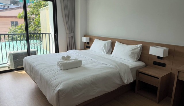 611 Hotel
