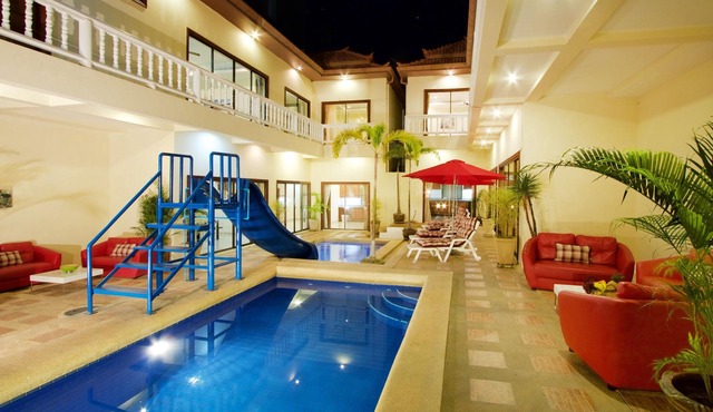 8bdr Avoca Pool Villas 172