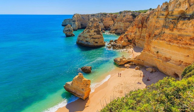 A10 Windmill 1 Bed with Pool by Dreamalgarve
