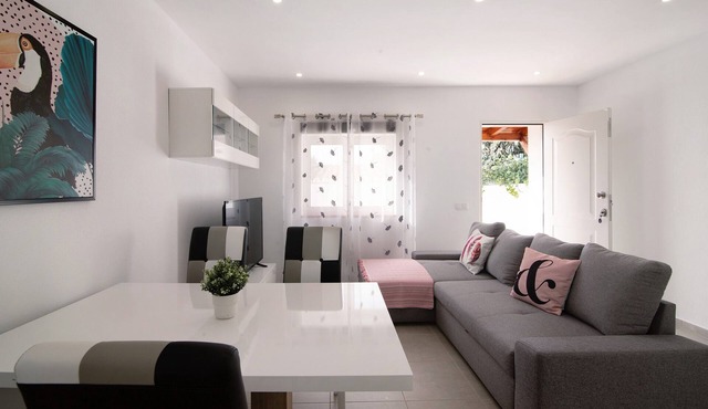 Adelino Holiday Home Guesthouse with Garden, Grill, A/C & Wi-Fi