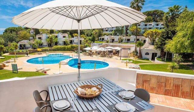 Albufeira Sunny Days | Pool View Family Apartment