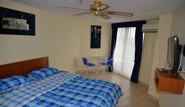 Angket Hip Residence in Jomtien Apartment Floor 8
