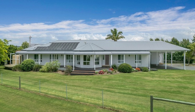 Annie's Place - Stunning Rural Retreat